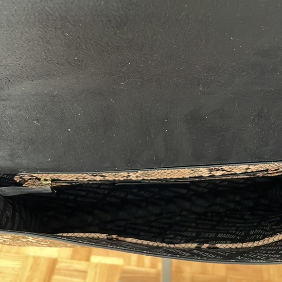 NWT Steve Madden Snakeprint Clutch (BShannon) - Picture 5 of 7